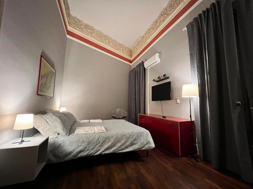 38,velasquez Palermo
